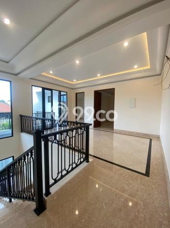 Siap Huni Hunian Elit 4 Kamar di Cilandak Dekat ke Mana Saja Siap Huni Hunian Elit 4 Kamar di Cilandak Dekat ke Mana Saja