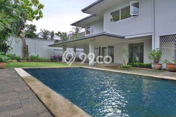 Sewa Rumah Strategis di Cipete LT 825m2 / LB 563m2 Kondisi Bagus Sewa Rumah Strategis di Cipete LT 825m2 / LB 563m2 Kondisi Bagus