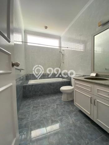 Rumah Sewa Jakarta Selatan LT 517m2 LB 452m2 Kawasan Kemang Rumah Sewa Jakarta Selatan LT 517m2 LB 452m2 Kawasan Kemang