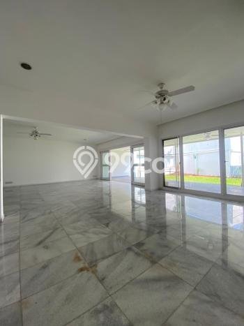Rumah Sewa Jakarta Selatan LT 517m2 LB 452m2 Kawasan Kemang Rumah Sewa Jakarta Selatan LT 517m2 LB 452m2 Kawasan Kemang