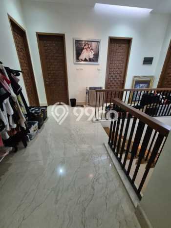 Dijual Rumah Premium dengan Fasilitas Sekitar Lengkap di Cilandak, Jakarta Selatan Dijual Rumah Premium dengan Fasilitas Sekitar Lengkap di Cilandak, Jakarta Selatan