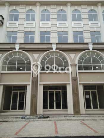 Disewakan Ruko Kawasan Strategis di Green Lake City, Luas 220m², Siap Operasi Disewakan Ruko Kawasan Strategis di Green Lake City, Luas 220m², Siap Operasi