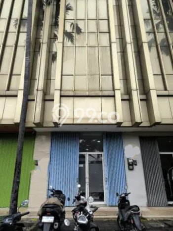 Unit Ruko Dijual di Jakarta Barat LT 68m2 & LB 200m2 Unit Ruko Dijual di Jakarta Barat LT 68m2 & LB 200m2