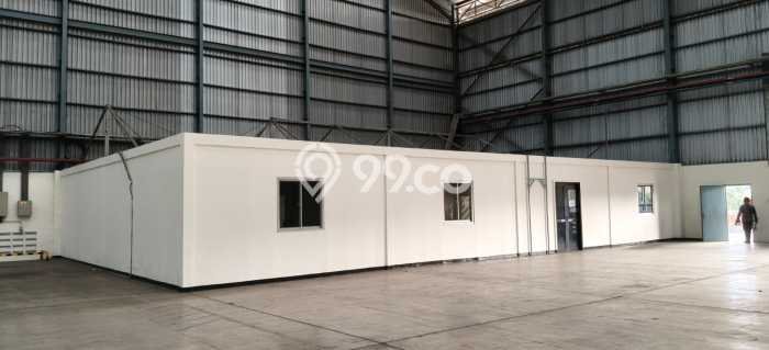 Unit Gudang Disewa Lokasi Cakung, Jakarta Timur Spesifikasi Luas Bangunan 10560m2 Unit Gudang Disewa Lokasi Cakung, Jakarta Timur Spesifikasi Luas Bangunan 10560m2