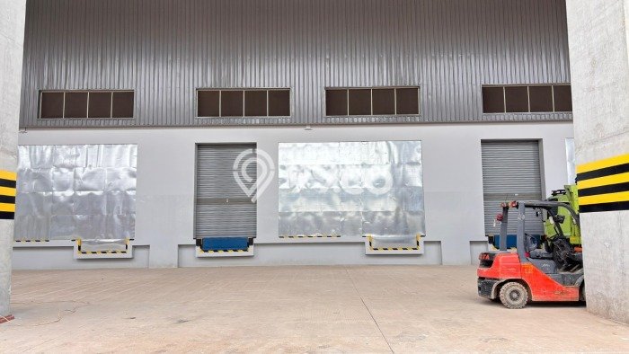 Disewakan Gudang di Kawasan Ramai Cibitung Luas 11000m2 Disewakan Gudang di Kawasan Ramai Cibitung Luas 11000m2