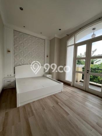 Jual Rumah Mewah Megah Dengan View Eksklusif di Gading Serpong, Tangerang Jual Rumah Mewah Megah Dengan View Eksklusif di Gading Serpong, Tangerang