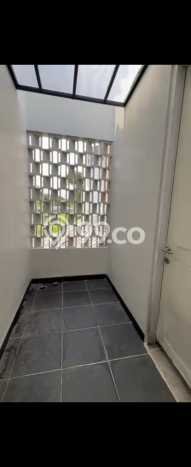Rumah Luxury Modern Tanpa Renovasi di Gading Serpong Tangerang Rumah Luxury Modern Tanpa Renovasi di Gading Serpong Tangerang