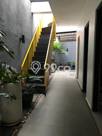 Dijual Rumah Premium dengan Fasilitas Sekitar Lengkap di Kebayoran Lama, Jakarta Selatan Dijual Rumah Premium dengan Fasilitas Sekitar Lengkap di Kebayoran Lama, Jakarta Selatan