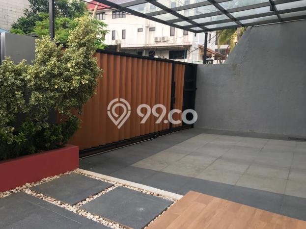 Dijual Rumah Premium dengan Fasilitas Sekitar Lengkap di Kebayoran Lama, Jakarta Selatan Dijual Rumah Premium dengan Fasilitas Sekitar Lengkap di Kebayoran Lama, Jakarta Selatan