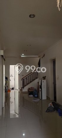 Rumah Luas Asri 4 KT Siap Pakai di Gading Serpong Tangerang Rumah Luas Asri 4 KT Siap Pakai di Gading Serpong Tangerang