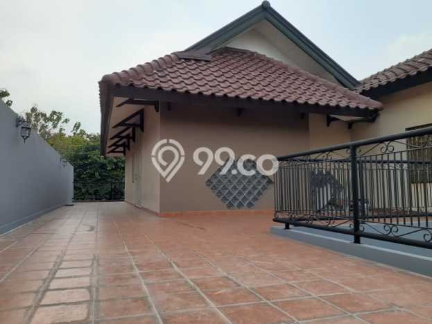 Rumah Luxury Modern Tanpa Renovasi di BSD Tangerang Rumah Luxury Modern Tanpa Renovasi di BSD Tangerang
