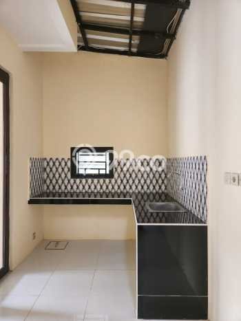 Dijual Rumah Eksklusif 3 KT di Graha Raya, Tangerang Selatan Dijual Rumah Eksklusif 3 KT di Graha Raya, Tangerang Selatan