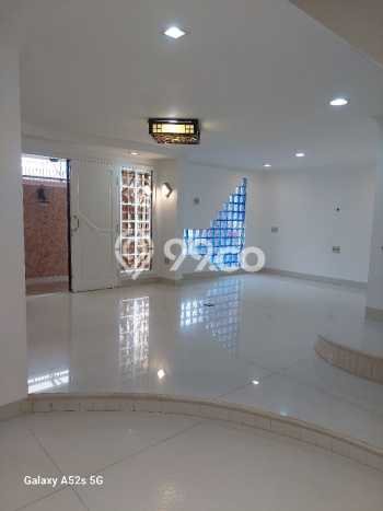 Rumah Elit LB 300m2 Siap Pakai Desain Elegan di Tanjung Duren, Jakarta Barat Rumah Elit LB 300m2 Siap Pakai Desain Elegan di Tanjung Duren, Jakarta Barat