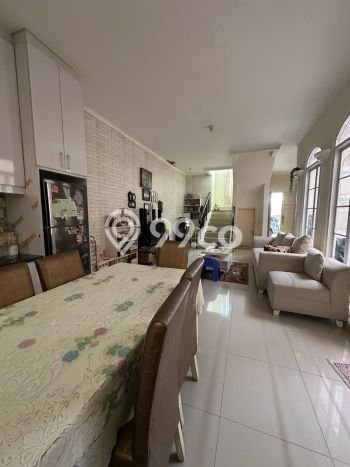 Rumah Mewah LB 132m2 Siap Huni Desain Elegan di Gading Serpong, Tangerang Rumah Mewah LB 132m2 Siap Huni Desain Elegan di Gading Serpong, Tangerang