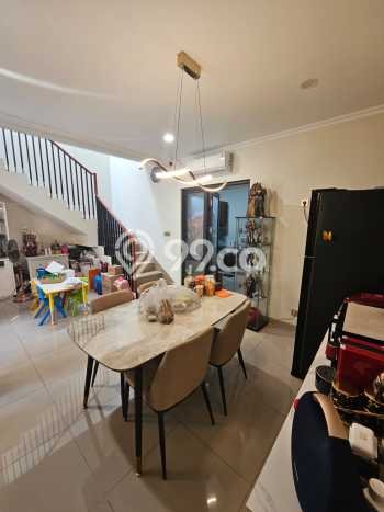 Jual Rumah Mewah Elegan Dengan View Cantik di Gading Serpong, Tangerang Jual Rumah Mewah Elegan Dengan View Cantik di Gading Serpong, Tangerang