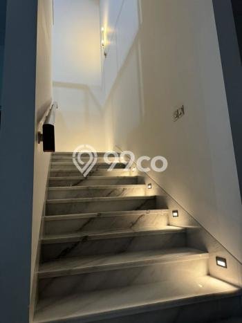 Hunian Mewah LB 598m2 Siap Huni Desain Elegan di Alam Sutera, Tangerang Hunian Mewah LB 598m2 Siap Huni Desain Elegan di Alam Sutera, Tangerang