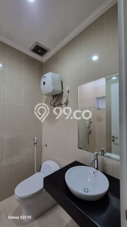 Ready to Use! Luxury House LT 160m2 Desain Modern di BSD Ready to Use! Luxury House LT 160m2 Desain Modern di BSD
