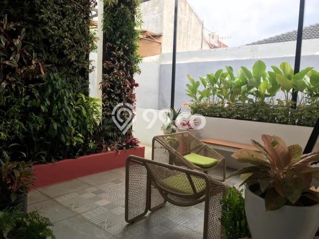 Dijual Rumah Premium dengan Fasilitas Sekitar Lengkap di Kebayoran Lama, Jakarta Selatan Dijual Rumah Premium dengan Fasilitas Sekitar Lengkap di Kebayoran Lama, Jakarta Selatan