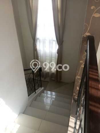 Rumah Luxury Modern Tanpa Renovasi di Gading Serpong Tangerang Rumah Luxury Modern Tanpa Renovasi di Gading Serpong Tangerang