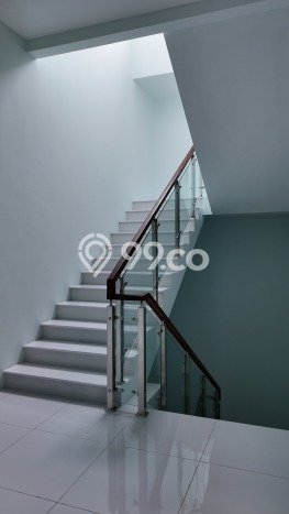 Rumah Elit Modern Tanpa Renovasi di Gading Serpong Tangerang Rumah Elit Modern Tanpa Renovasi di Gading Serpong Tangerang