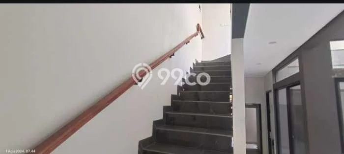 Jual Rumah Modern 4 KT di Gading Serpong, Tangerang Jual Rumah Modern 4 KT di Gading Serpong, Tangerang