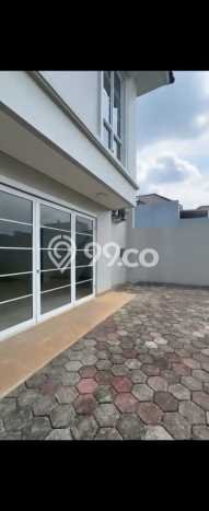 Rumah Luxury Modern Tanpa Renovasi di Gading Serpong Tangerang Rumah Luxury Modern Tanpa Renovasi di Gading Serpong Tangerang