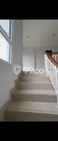 Rumah Luxury Modern Tanpa Renovasi di Gading Serpong Tangerang Rumah Luxury Modern Tanpa Renovasi di Gading Serpong Tangerang