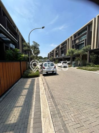 Dijual Hunian Mewah dengan Fasilitas Sekitar Komplit di BSD, Tangerang Selatan Dijual Hunian Mewah dengan Fasilitas Sekitar Komplit di BSD, Tangerang Selatan