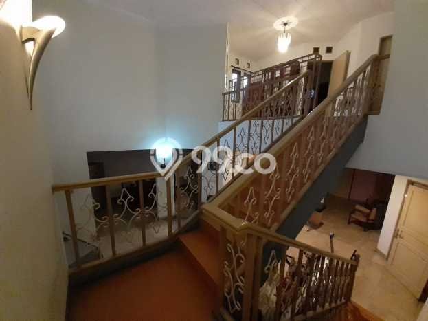 Rumah Luxury Modern Tanpa Renovasi di BSD Tangerang Rumah Luxury Modern Tanpa Renovasi di BSD Tangerang