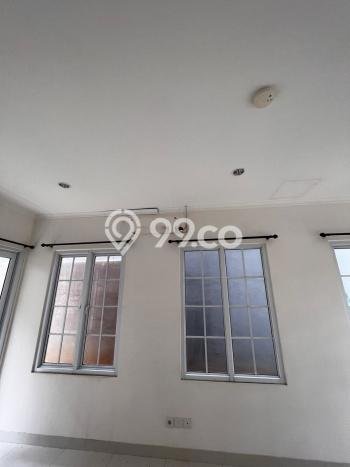 Rumah Elit Modern Tanpa Renovasi di Gading Serpong Tangerang Rumah Elit Modern Tanpa Renovasi di Gading Serpong Tangerang