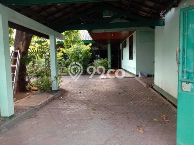 For Sale! Luxury House LT 812m2 Desain Modern di Meruya For Sale! Luxury House LT 812m2 Desain Modern di Meruya