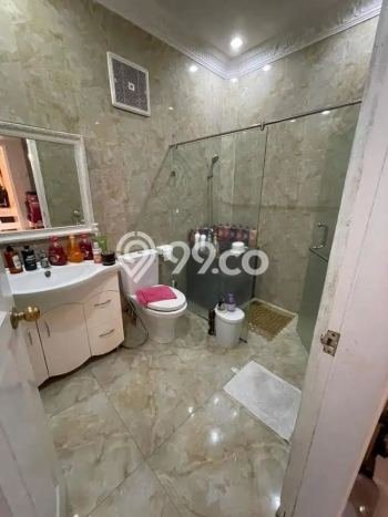 Jual Rumah Mewah Megah Dengan View Eksklusif di Cinere, Jakarta Selatan Jual Rumah Mewah Megah Dengan View Eksklusif di Cinere, Jakarta Selatan