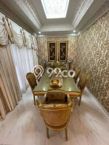 Jual Rumah Mewah Megah Dengan View Eksklusif di Cinere, Jakarta Selatan Jual Rumah Mewah Megah Dengan View Eksklusif di Cinere, Jakarta Selatan