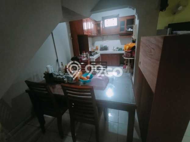 Hunian Cantik Modern Lb 200m2 di Pamulang, Tangerang Selatan Hunian Cantik Modern Lb 200m2 di Pamulang, Tangerang Selatan