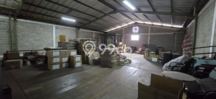 Pabrik untuk Disewa di Pusat Tangerang Luas Bangunan 225m2 Pabrik untuk Disewa di Pusat Tangerang Luas Bangunan 225m2