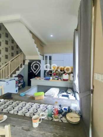 For Sale Hunian Rumah Terawat 4 KT di BSD City, Tangerang For Sale Hunian Rumah Terawat 4 KT di BSD City, Tangerang