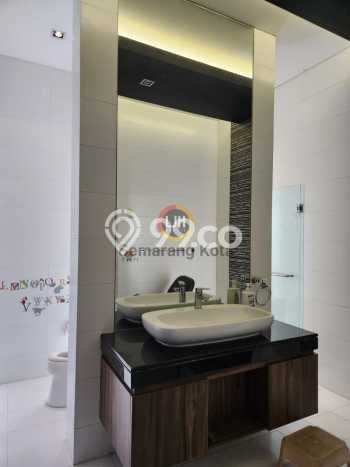 Dijual Rumah Premium dengan Fasilitas Sekitar Lengkap di Semarang Tengah, Semarang Dijual Rumah Premium dengan Fasilitas Sekitar Lengkap di Semarang Tengah, Semarang