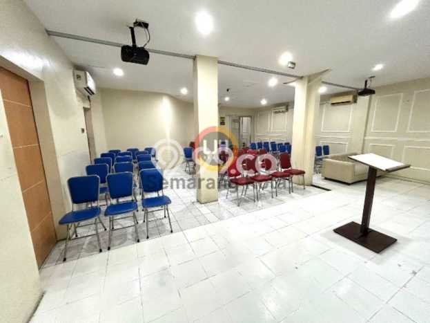 Disewakan Segera Rumah Kondisi Baik di Kawasan Semarang Tengah, Semarang Disewakan Segera Rumah Kondisi Baik di Kawasan Semarang Tengah, Semarang