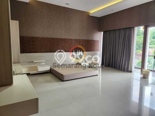 Dijual Rumah Premium dengan Fasilitas Sekitar Lengkap di Semarang Tengah, Semarang Dijual Rumah Premium dengan Fasilitas Sekitar Lengkap di Semarang Tengah, Semarang