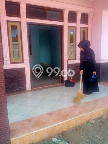 For Sale Rumah 3 Kamar Lokasi Ideal Nyaman dan Strategis di Ciparay For Sale Rumah 3 Kamar Lokasi Ideal Nyaman dan Strategis di Ciparay