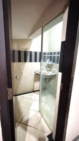 Rumah Strategis Modern Lb 90m2 di Pondok Aren, Tangerang Selatan Rumah Strategis Modern Lb 90m2 di Pondok Aren, Tangerang Selatan