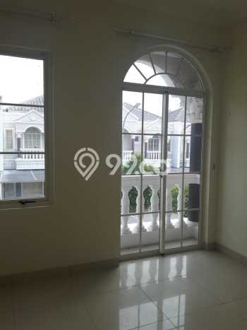 BEST PRICE! Rumah Premium area Green Lake City, LT 160m² LB 128m² BEST PRICE! Rumah Premium area Green Lake City, LT 160m² LB 128m²