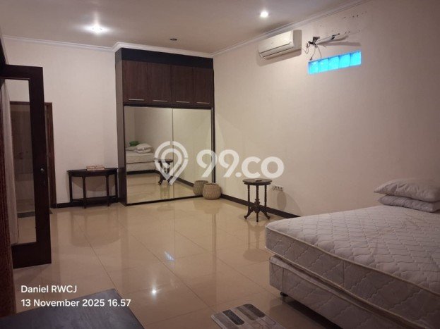 For Sale! Luxury House LT 421m2 Desain Elegan di Condong Catur For Sale! Luxury House LT 421m2 Desain Elegan di Condong Catur