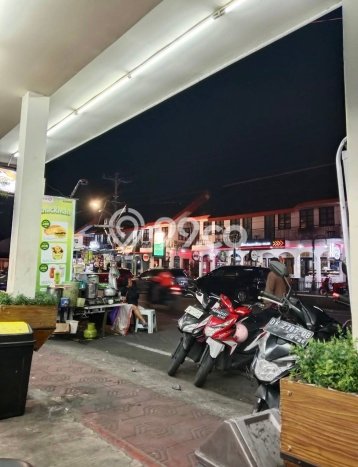 Lokasi Strategis! Dijual Ruko Bisnis di Gedong Tengen, Yogyakarta Kondisi Bagus Lokasi Strategis! Dijual Ruko Bisnis di Gedong Tengen, Yogyakarta Kondisi Bagus