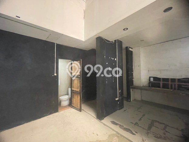 Ruko For Rent Kawasan Depok, Luas 450m², Area Strategis, Lokasi Mudah Ruko For Rent Kawasan Depok, Luas 450m², Area Strategis, Lokasi Mudah