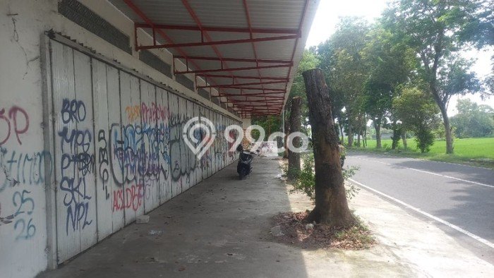 Disewakan Ruko di Bantul Bantul LT 300m2, LB 500m2 Disewakan Ruko di Bantul Bantul LT 300m2, LB 500m2