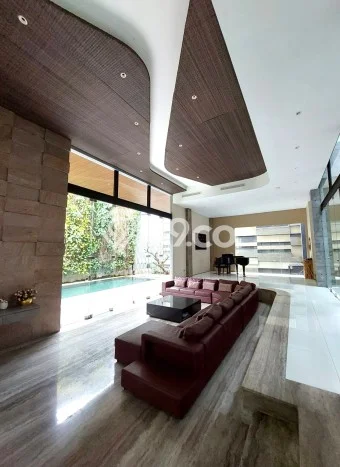 Rumah Idaman Keluarga! Rumah Mewah di Depok, Sleman, Luas 998m² Bangunan 1500m² Rumah Idaman Keluarga! Rumah Mewah di Depok, Sleman, Luas 998m² Bangunan 1500m²