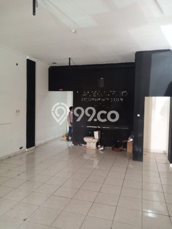 Ruko untuk Disewa di Pusat Sleman Luas Bangunan 140m2 Ruko untuk Disewa di Pusat Sleman Luas Bangunan 140m2