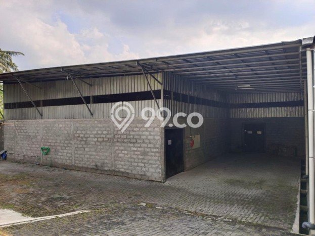 Gudang Paling Dicari LB 926m2 Dijual di Magelang Utara Gudang Paling Dicari LB 926m2 Dijual di Magelang Utara