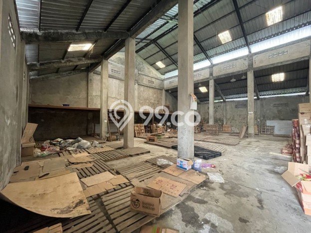 Gudang Dijual di Kasihan Bantul dengan Luas Bangunan 660m2 Gudang Dijual di Kasihan Bantul dengan Luas Bangunan 660m2